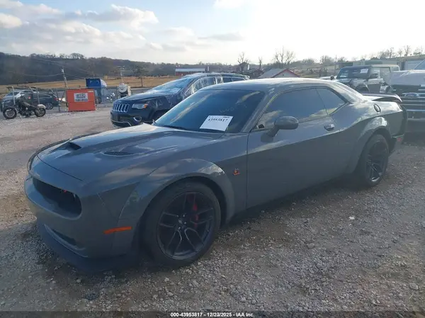 2C3CDZFJ2KH607073 2019 DODGE CHALLENGER - Image 2