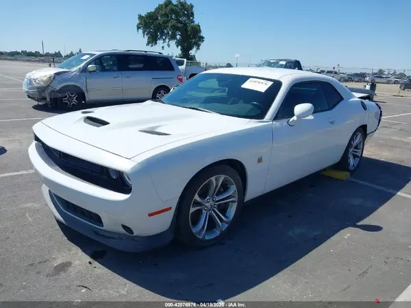 2C3CDZFJ2KH747480 2019 DODGE CHALLENGER - Image 2