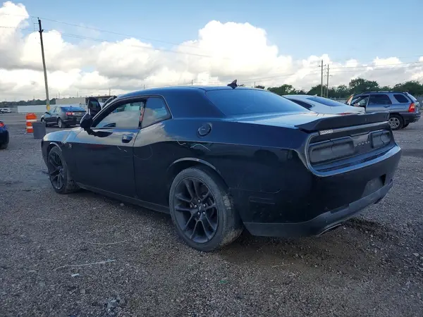 2C3CDZFJ2LH104158 2020 DODGE CHALLENGER - Image 2