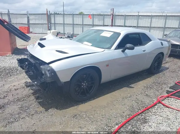 2C3CDZFJ2MH530823 2021 DODGE CHALLENGER - Image 2