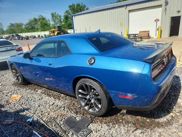 2C3CDZFJ2MH580685 2021 DODGE CHALLENGER - Image 2