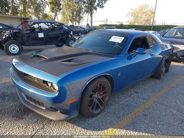 2C3CDZFJ2MH631229 2021 DODGE CHALLENGER - Image 2