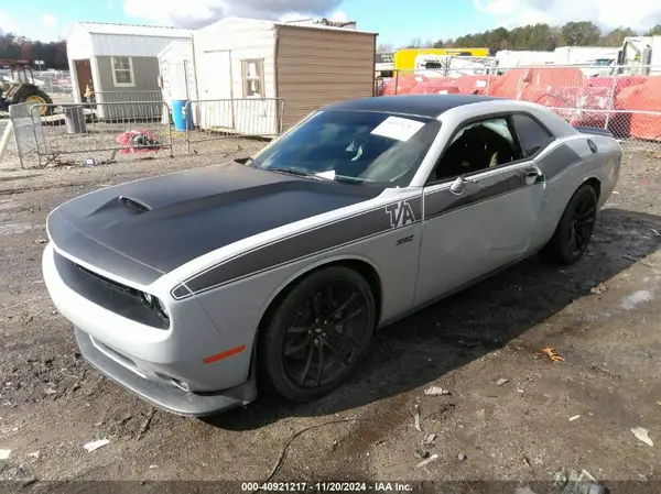 2C3CDZFJ2MH673867 2021 DODGE CHALLENGER - Image 2