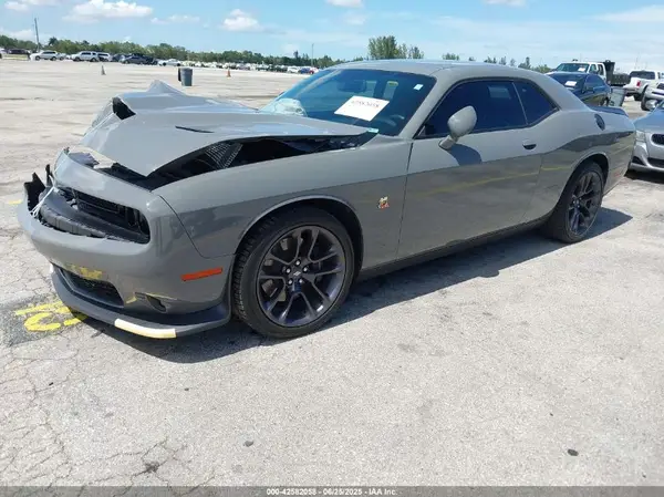 2C3CDZFJ2PH634684 2023 DODGE CHALLENGER - Image 2