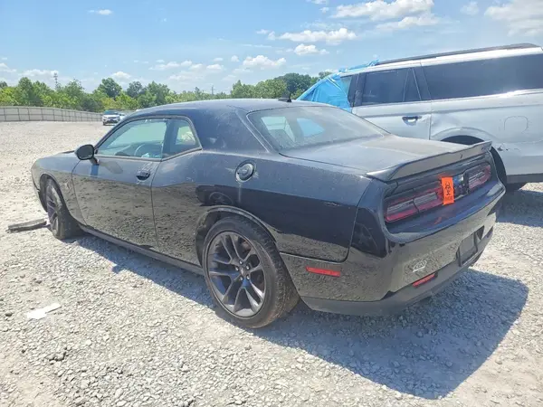 2C3CDZFJ2PH694478 2023 DODGE CHALLENGER - Image 2