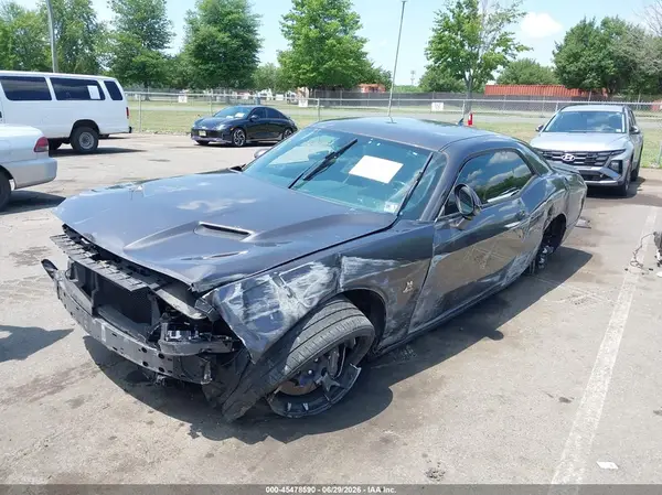 2C3CDZFJ3GH172605 2016 DODGE CHALLENGER - Image 2