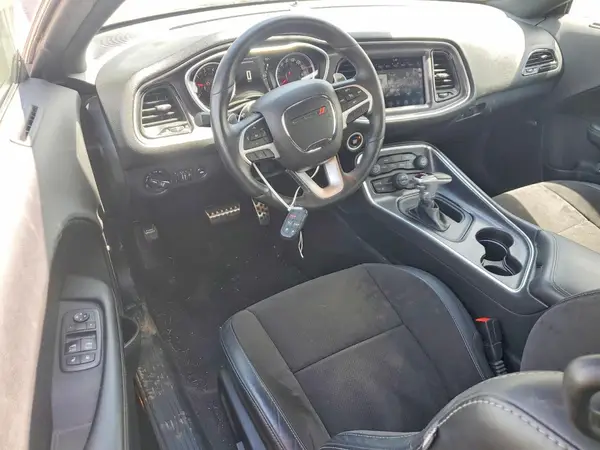 2C3CDZFJ3HH502681 2017 DODGE CHALLENGER - Image 8
