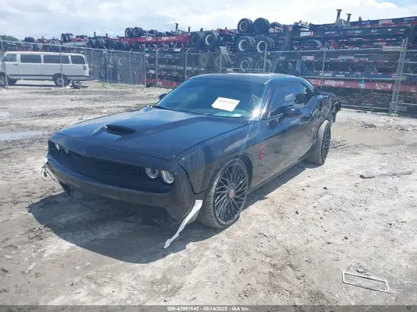 2C3CDZFJ3JH123976 2018 DODGE CHALLENGER - Image 2