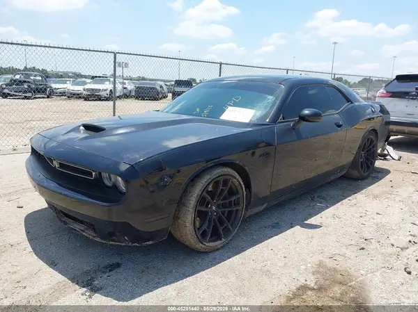 2C3CDZFJ3JH131981 2018 DODGE CHALLENGER - Image 2