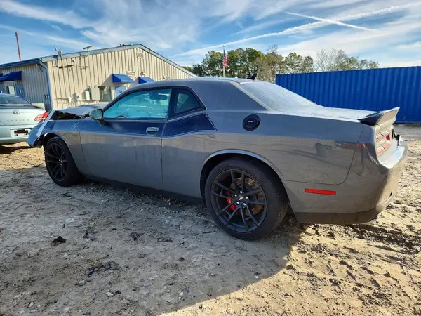 2C3CDZFJ3JH228145 2018 DODGE CHALLENGER - Image 2