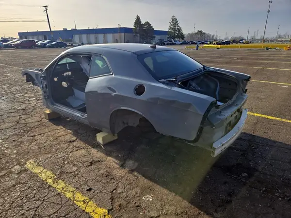 2C3CDZFJ3KH525644 2019 DODGE CHALLENGER - Image 2