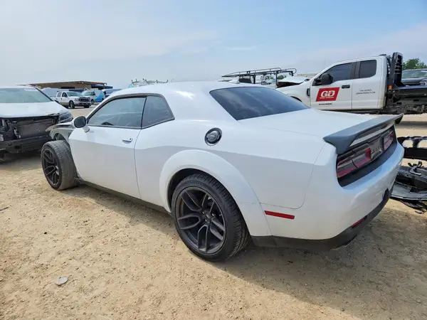 2C3CDZFJ3LH239598 2020 DODGE CHALLENGER - Image 2