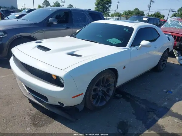 2C3CDZFJ3PH610510 2023 DODGE CHALLENGER - Image 2
