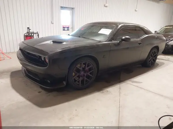 2C3CDZFJ4GH131271 2016 DODGE CHALLENGER - Image 2