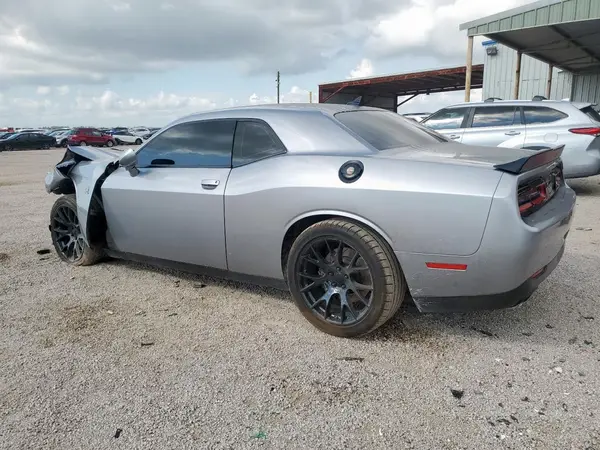 2C3CDZFJ4HH592679 2017 DODGE CHALLENGER - Image 2