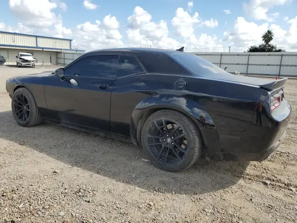 2C3CDZFJ4HH650399 2017 DODGE CHALLENGER - Image 2