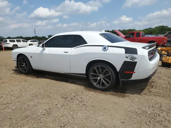 2C3CDZFJ4JH215243 2018 DODGE CHALLENGER - Image 2