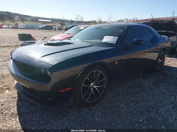 2C3CDZFJ4JH339383 2018 DODGE CHALLENGER - Image 2