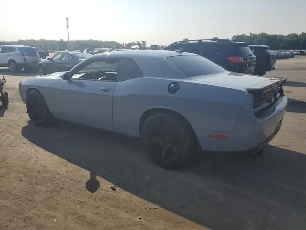 2C3CDZFJ4LH246995 2020 DODGE CHALLENGER - Image 2