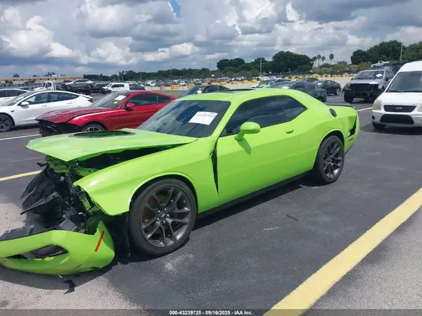 2C3CDZFJ4PH540211 2023 DODGE CHALLENGER - Image 2