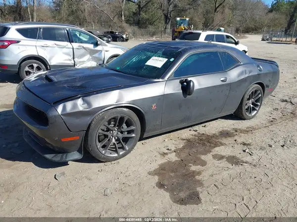 2C3CDZFJ4PH556442 2023 DODGE CHALLENGER - Image 2