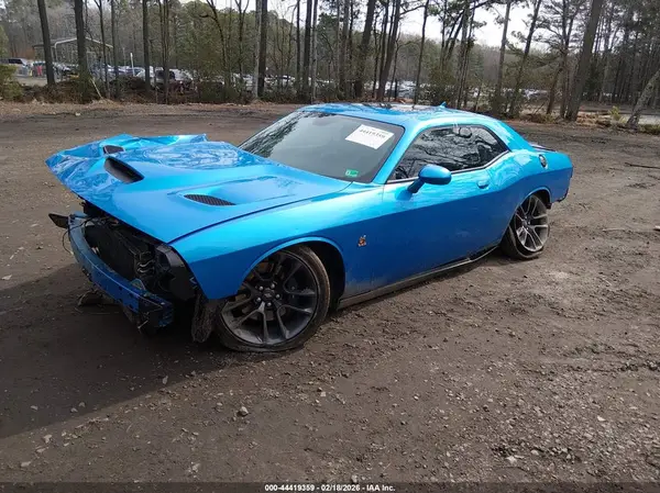 2C3CDZFJ4PH558823 2023 DODGE CHALLENGER - Image 2