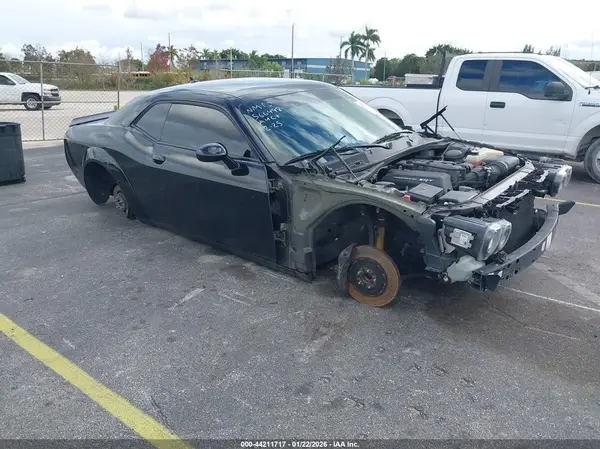 2C3CDZFJ4PH566498 2023 DODGE CHALLENGER - Image 1