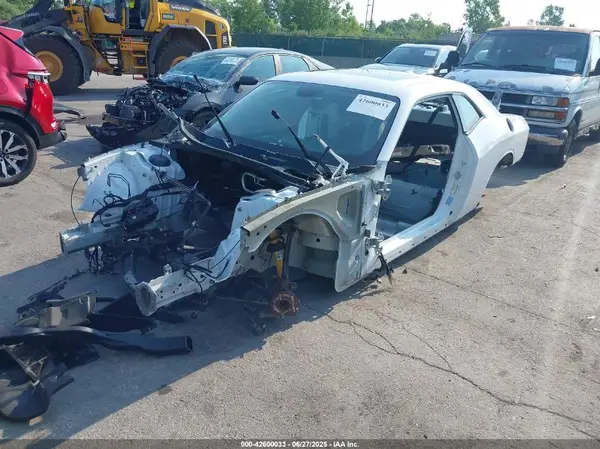 2C3CDZFJ5GH288954 2016 DODGE CHALLENGER - Image 2