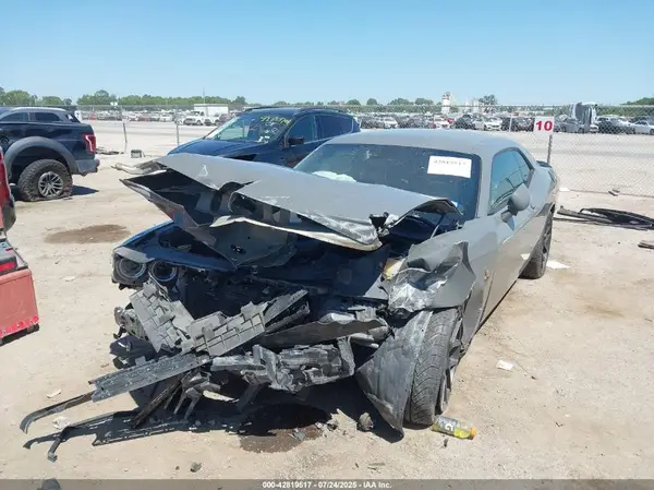 2C3CDZFJ5HH554166 2017 DODGE CHALLENGER - Image 2
