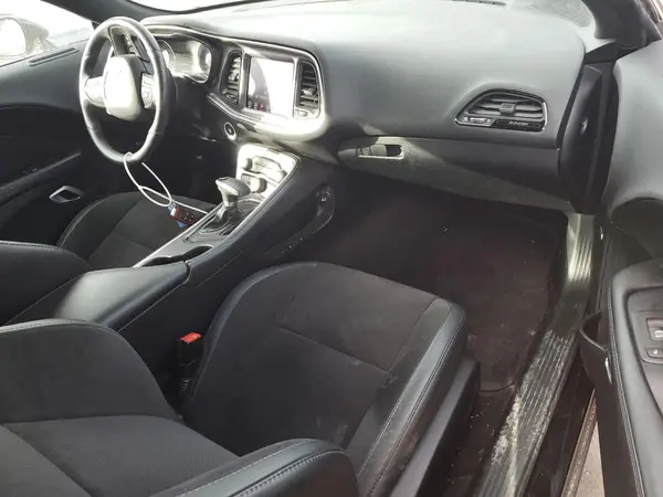 2C3CDZFJ5HH627231 2017 DODGE CHALLENGER - Image 8