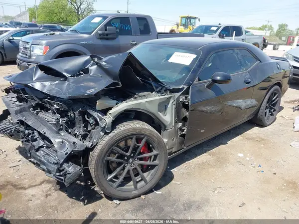 2C3CDZFJ5JH124174 2018 DODGE CHALLENGER - Image 2