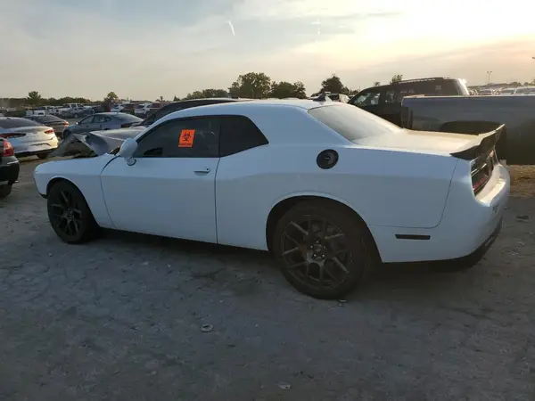 2C3CDZFJ5JH229734 2018 DODGE CHALLENGER - Image 2