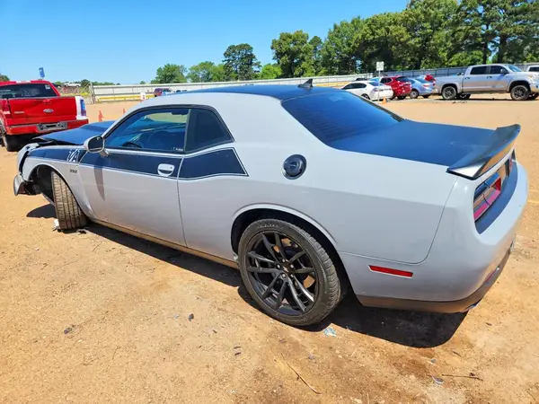 2C3CDZFJ5MH672471 2021 DODGE CHALLENGER - Image 2
