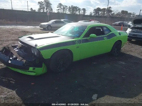 2C3CDZFJ5PH527693 2023 DODGE CHALLENGER - Image 2