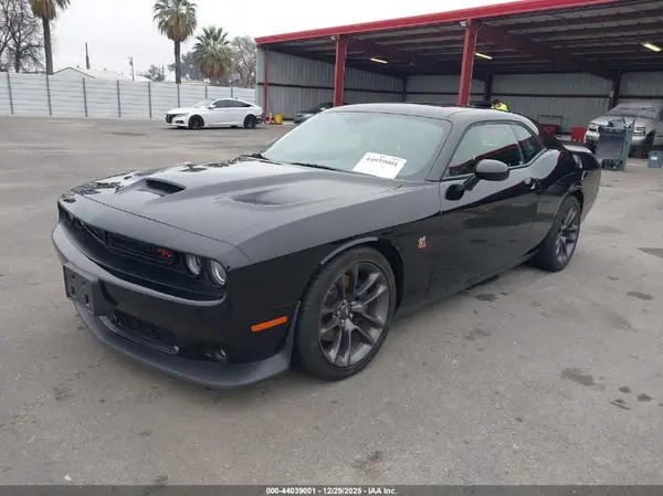 2C3CDZFJ5PH542677 2023 DODGE CHALLENGER - Image 2