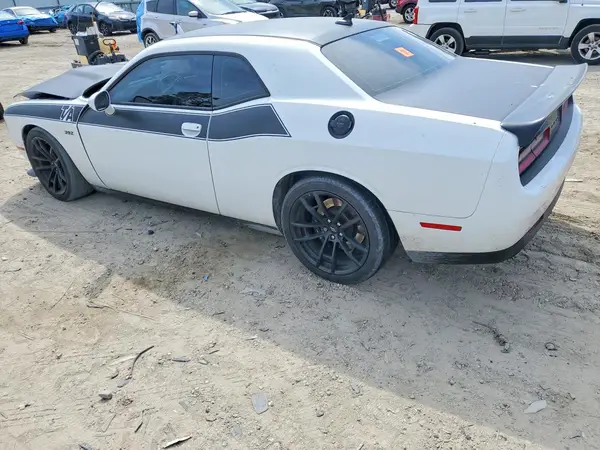 2C3CDZFJ5PH582595 2023 DODGE CHALLENGER - Image 2