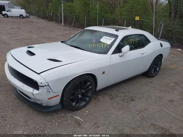 2C3CDZFJ5PH693597 2023 DODGE CHALLENGER - Image 2