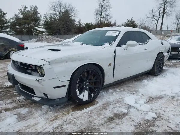 2C3CDZFJ6HH593963 2017 DODGE CHALLENGER - Image 2