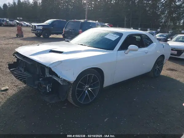 2C3CDZFJ6HH597723 2017 DODGE CHALLENGER - Image 2