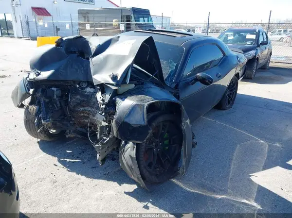 2C3CDZFJ6HH659363 2017 DODGE CHALLENGER - Image 2
