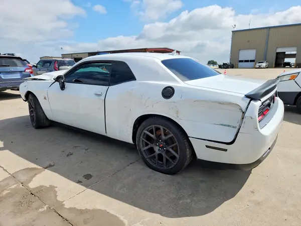 2C3CDZFJ6JH202428 2018 DODGE CHALLENGER - Image 2