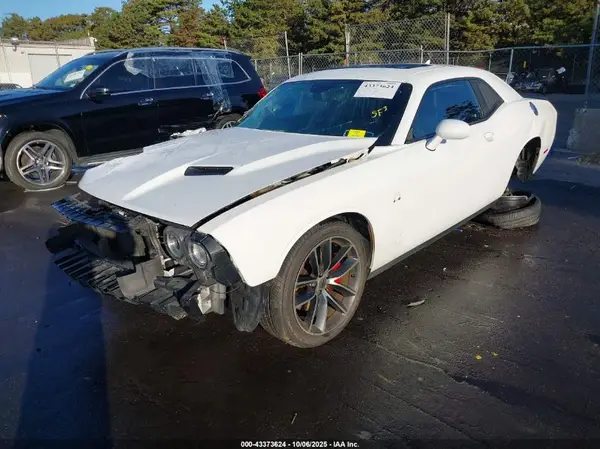 2C3CDZFJ6JH279560 2018 DODGE CHALLENGER - Image 2