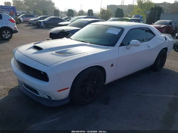 2C3CDZFJ6KH521975 2019 DODGE CHALLENGER - Image 2