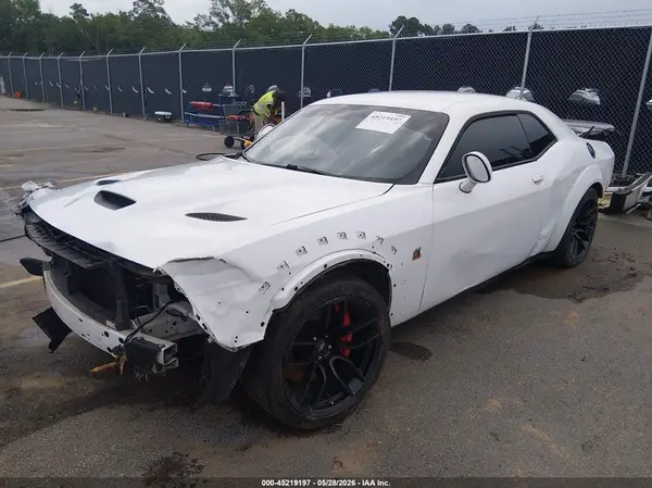2C3CDZFJ6KH596627 2019 DODGE CHALLENGER - Image 2