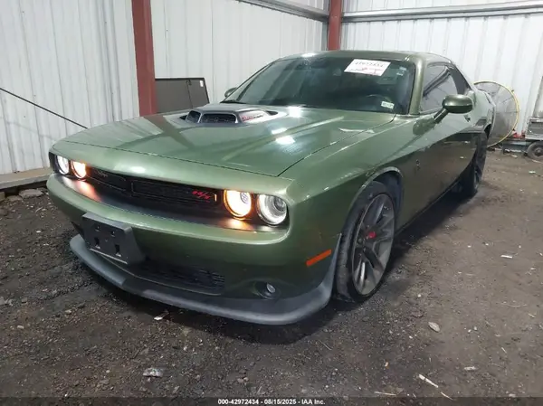 2C3CDZFJ6LH239577 2020 DODGE CHALLENGER - Image 2