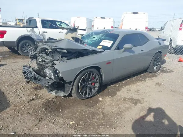 2C3CDZFJ6PH557804 2023 DODGE CHALLENGER - Image 2