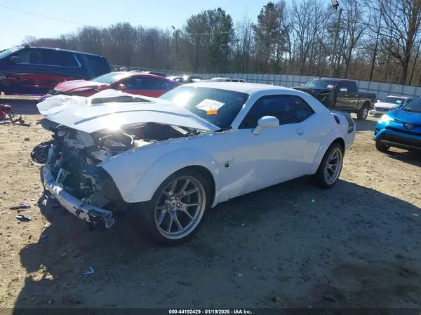 2C3CDZFJ6PH590754 2023 DODGE CHALLENGER - Image 2