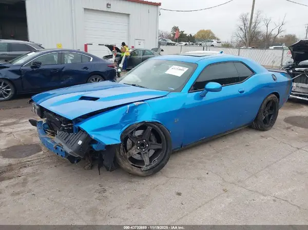 2C3CDZFJ7GH102170 2016 DODGE CHALLENGER - Image 2
