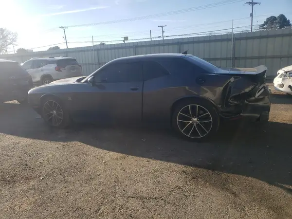 2C3CDZFJ7GH253686 2016 DODGE CHALLENGER - Image 2