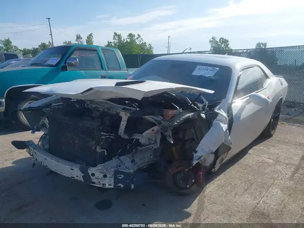 2C3CDZFJ7GH349978 2016 DODGE CHALLENGER - Image 2